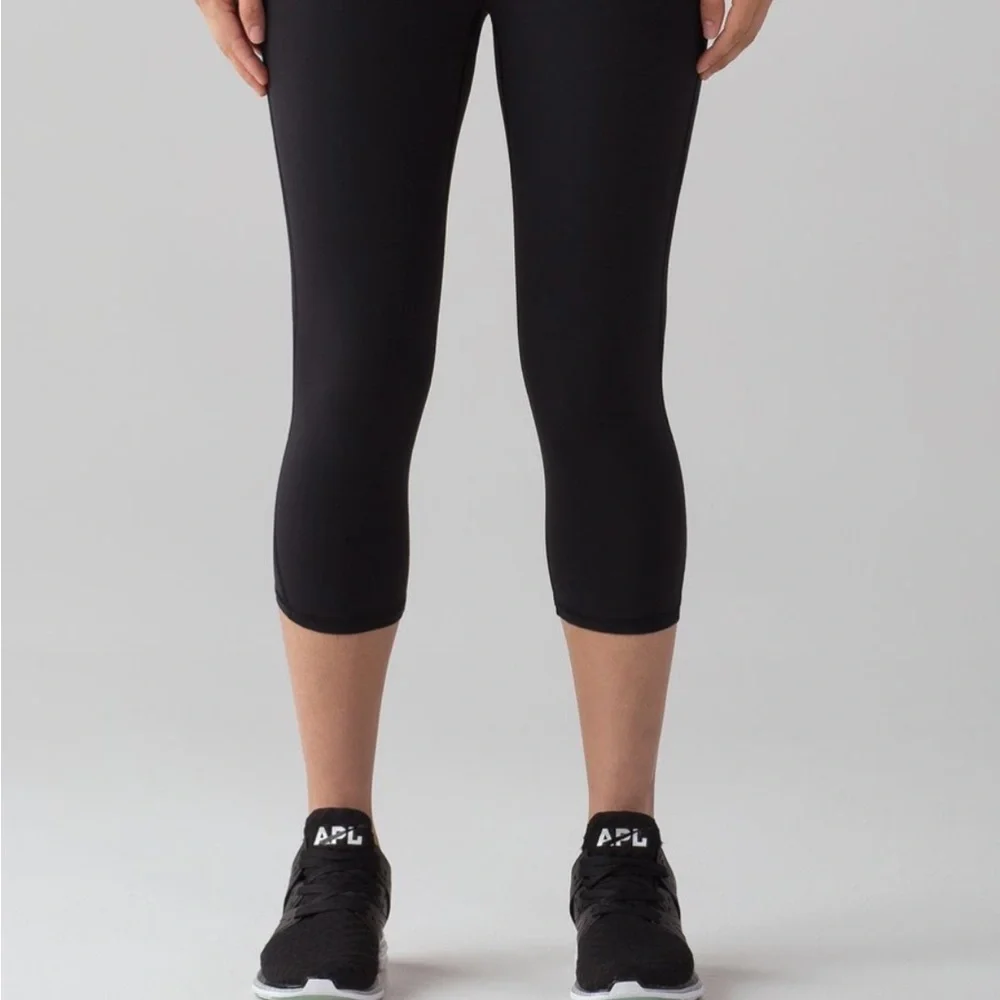 Lululemon Women’s Train Times Crop (17